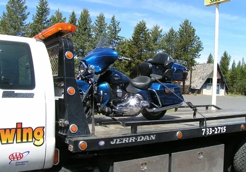 Chiloquin Towing: experience to handle your pride and joy motor cycle