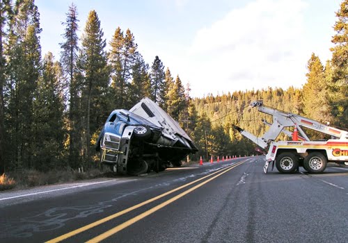 Chiloquin Towing: getting a truck and trailer back on their wheels