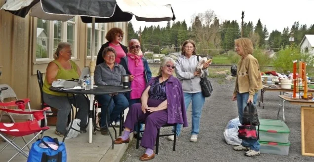 Volunteers at the 2010 Two Rivers Gallery yard sale in Chiloquin